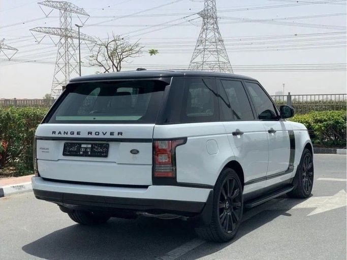 Подержанный Land Rover Range Rover D260 IV, 3.0 л, 2014 в Дубае от Royal Motors Белый цвет. GCC | AUTO.AE