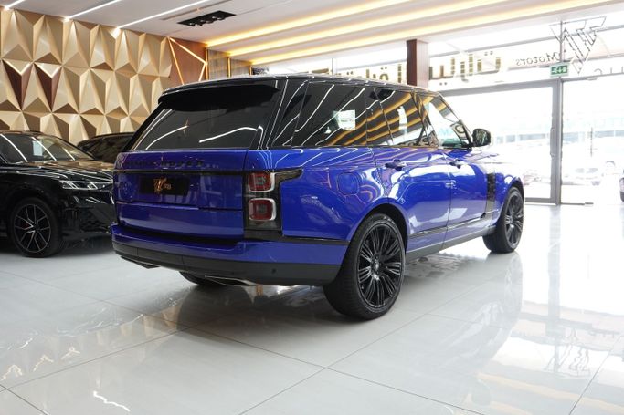Подержанный Land Rover Range Rover P525 IV Рестайлинг, 5.0 л, 2020 в Дубае от 777 CARS Синий цвет. Европейская | AUTO.AE