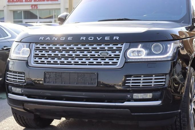 Подержанный Land Rover Range Rover P510 IV, 5.0 л, 2015 в Дубае от Dresden Motors Черный цвет. GCC | AUTO.AE