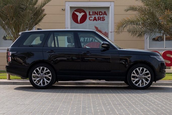 Подержанный Land Rover Range Rover P340 IV Рестайлинг, 3.0 л, 2019 в Дубае от Linda Cars Черный цвет. GCC | AUTO.AE