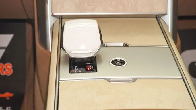 New Land Rover Range Rover P400 MHEV V, 3.0 l, 2025 in Dubai by Najem Motors, Grey color. European Specs | AUTO.AE