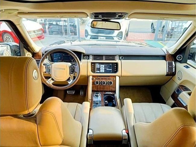 Подержанный Land Rover Range Rover P375 IV, 5.0 л, 2015 в Дубае от Soltan Auto Черный цвет. Американская | AUTO.AE
