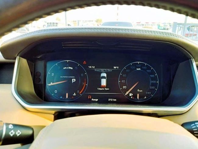 Подержанный Land Rover Range Rover P375 IV, 5.0 л, 2015 в Дубае от Soltan Auto Черный цвет. Американская | AUTO.AE