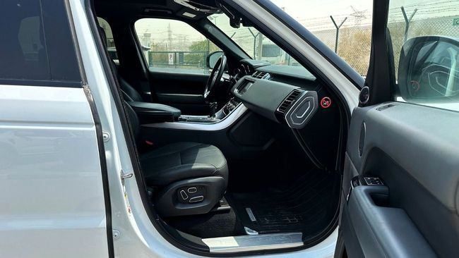 Подержанный Land Rover Range Rover P375 IV, 5.0 л, 2014 в Дубае от Soltan Auto Белый цвет. Американская | AUTO.AE