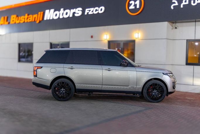 Used Land Rover Range Rover P525 IV Facelift, 5.0 l, 2021 in Dubai by Albustanji Motors FZCO, Grey color.  | AUTO.AE