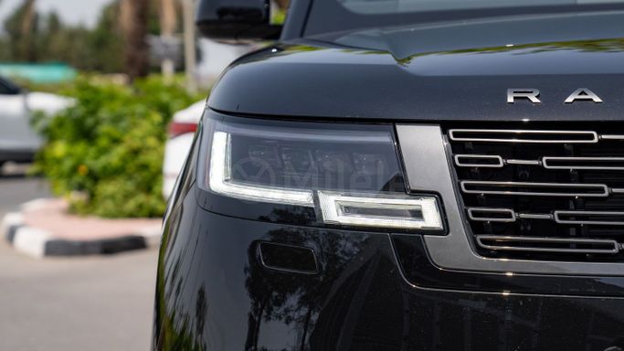 New Land Rover Range Rover P530 MHEV V, 4.4 l, 2025 in Dubai by Milele, Black color. Other | AUTO.AE