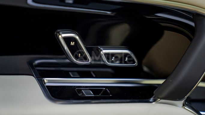 Новый Land Rover Range Rover P460e V, 3.0 л, 2024 в Дубае от Milele Голубой цвет. Other | AUTO.AE