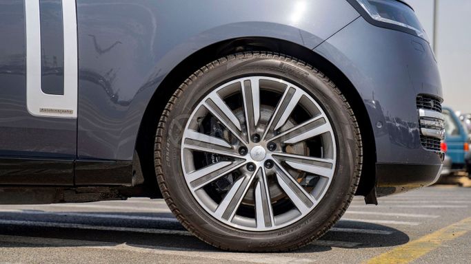 Новый Land Rover Range Rover P460e V, 3.0 л, 2024 в Дубае от Milele Голубой цвет. Other | AUTO.AE