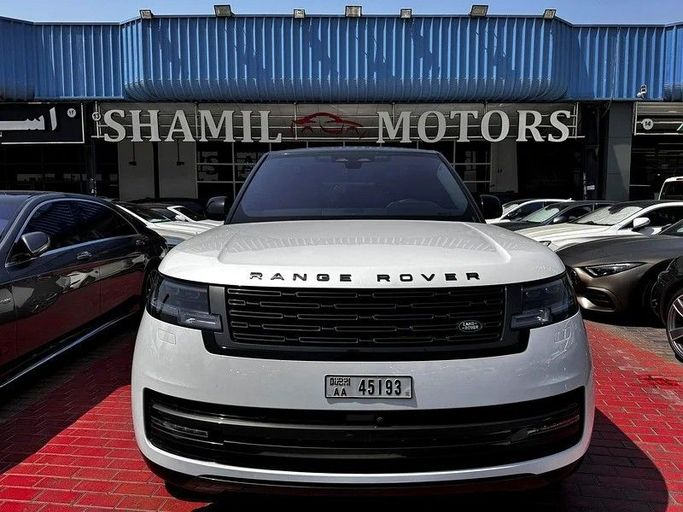 Подержанный Land Rover Range Rover P400 MHEV V, 3.0 л, 2023 в Дубае от Shamil Motors Белый цвет. Европейская | AUTO.AE