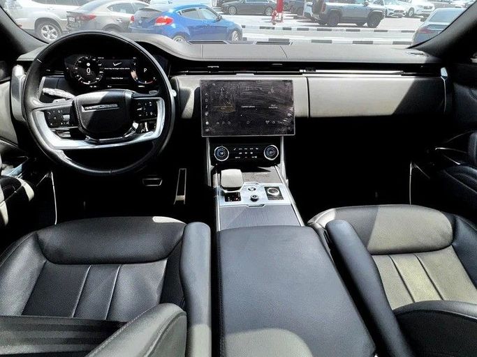 Подержанный Land Rover Range Rover P400 MHEV V, 3.0 л, 2023 в Дубае от Shamil Motors Белый цвет. Европейская | AUTO.AE