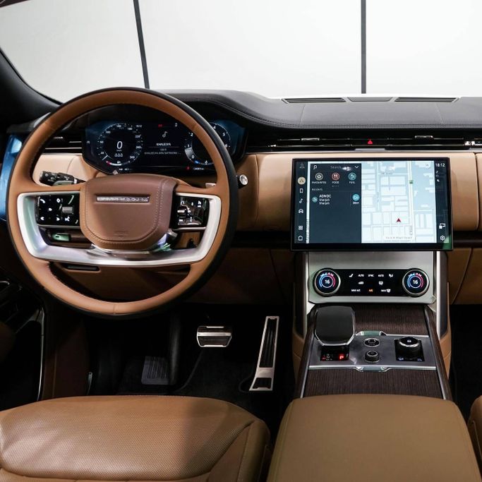 Used Land Rover Range Rover P400 MHEV V, 3.0 l, 2023 in Dubai by AAA Motors, White color. GCC Specs | AUTO.AE