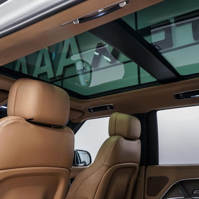 Used Land Rover Range Rover P400 MHEV V, 3.0 l, 2023 in Dubai by AAA Motors, White color. GCC Specs | AUTO.AE