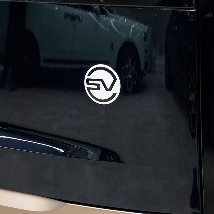 Подержанный Land Rover Range Rover P400 MHEV V, 3.0 л, 2023 в Дубае от AAA Motors Синий цвет. GCC | AUTO.AE