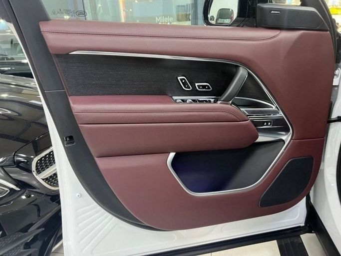 Used Land Rover Range Rover P530 MHEV V, 4.4 l, 2023 in Dubai by Quatro Motors, White color.  | AUTO.AE