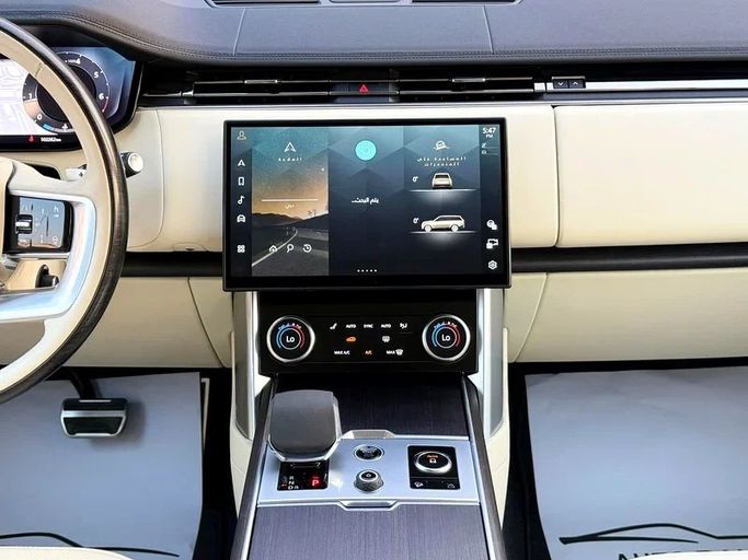 Used Land Rover Range Rover P400 MHEV V, 3.0 l, 2023 in Dubai by Auto Bank Motors, White color. GCC Specs | AUTO.AE