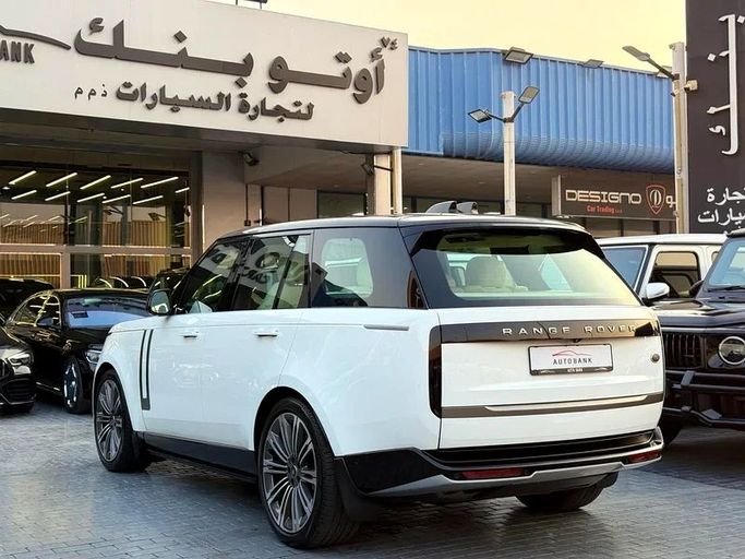 Used Land Rover Range Rover P400 MHEV V, 3.0 l, 2023 in Dubai by Auto Bank Motors, White color. GCC Specs | AUTO.AE