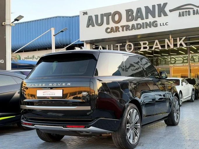 Used Land Rover Range Rover P400 MHEV V, 3.0 l, 2022 in Dubai by Auto Bank Motors, Black color. GCC Specs | AUTO.AE