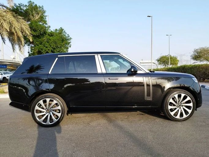 New Land Rover Range Rover P530 MHEV V, 4.4 l, 2024 in Dubai by Space Motors, Black color. European Specs | AUTO.AE