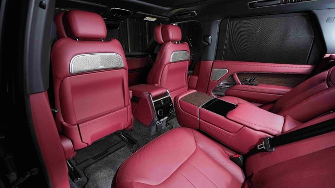 Новый Land Rover Range Rover P530 MHEV V, 4.4 л, 2023 в Дубае от Dourado Luxury Car Черный цвет. Европейская | AUTO.AE