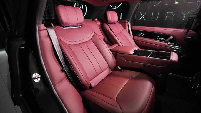 Новый Land Rover Range Rover P530 MHEV LONG V, 4.4 л, 2024 в Дубае от Dourado Luxury Car Черный цвет. Европейская | AUTO.AE