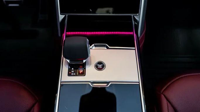 Новый Land Rover Range Rover P530 MHEV V, 4.4 л, 2025 в Дубае от 8 Ba Motors Черный цвет. Other | AUTO.AE