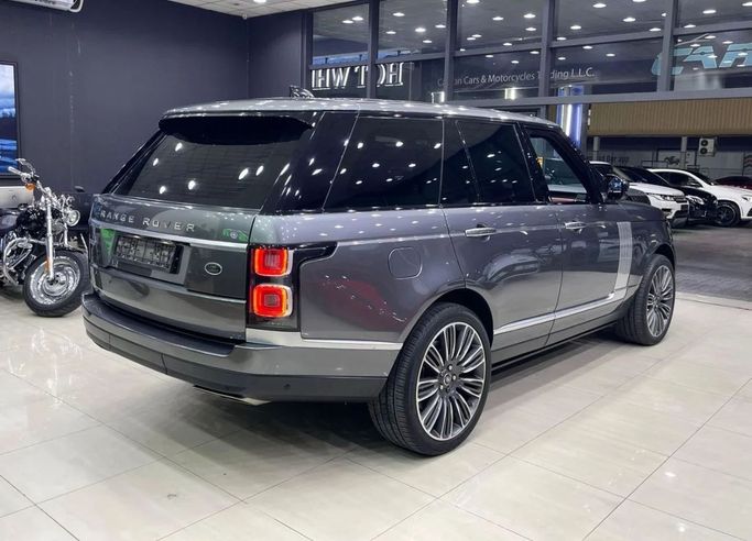 Подержанный Land Rover Range Rover IV Рестайлинг, 5.0 л, 2018 в Дубае от Carbon Cars Серый цвет. GCC | AUTO.AE
