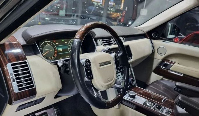 Подержанный Land Rover Range Rover P510 IV, 5.0 л, 2013 в Дубае от Carbon Cars Черный цвет. GCC | AUTO.AE