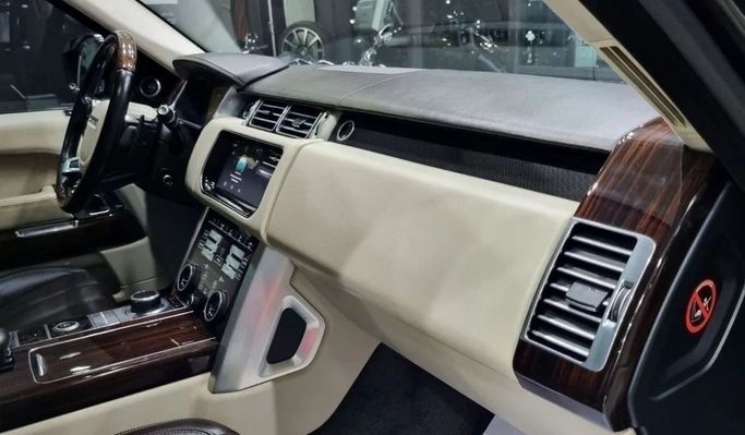 Подержанный Land Rover Range Rover P510 IV, 5.0 л, 2013 в Дубае от Carbon Cars Черный цвет. GCC | AUTO.AE
