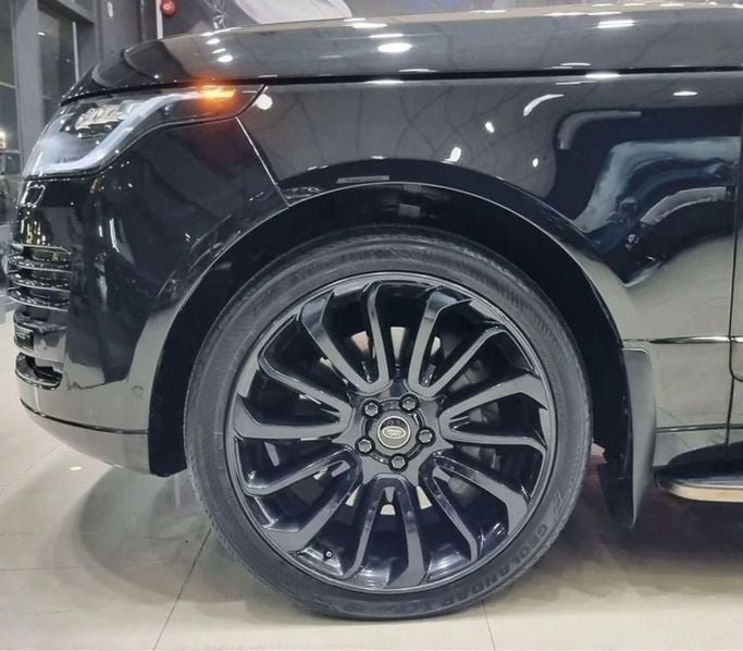 Подержанный Land Rover Range Rover P510 IV, 5.0 л, 2013 в Дубае от Carbon Cars Черный цвет. GCC | AUTO.AE