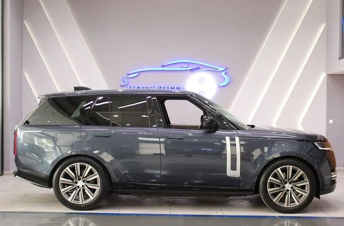Новый Land Rover Range Rover P550e V, 3.0 л, 2025 в Дубае от Hot Wheel Used Motors Серый цвет. Other | AUTO.AE