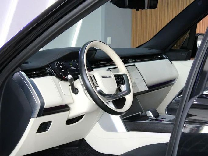 Подержанный Land Rover Range Rover P400 MHEV V, 3.0 л, 2024 в Дубае от Hot Wheel Used Motors Черный цвет. Other | AUTO.AE