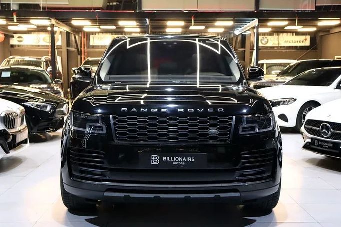 Подержанный Land Rover Range Rover IV Рестайлинг, 3.0 л, 2019 в Дубае от Billionaire Motors Черный цвет. GCC | AUTO.AE