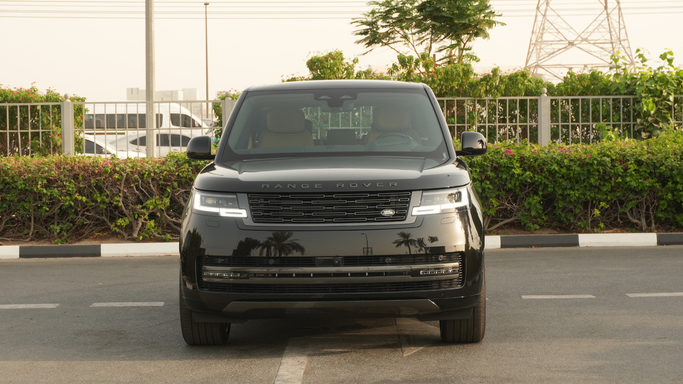 Новый Land Rover Range Rover P530 MHEV V, 4.4 л, 2025 в Дубае от Carbon Edition Motors Черный цвет. Other | AUTO.AE