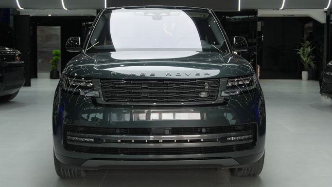 Новый Land Rover Range Rover P615 MHEV V, 4.4 л, 2024 в Дубае от Carbon Edition Motors Зеленый цвет. Other | AUTO.AE