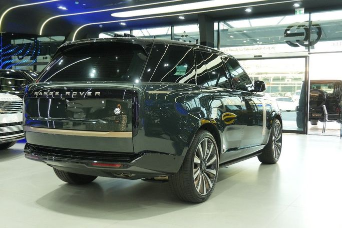 Новый Land Rover Range Rover P615 MHEV V, 4.4 л, 2024 в Дубае от Carbon Edition Motors Зеленый цвет. Other | AUTO.AE