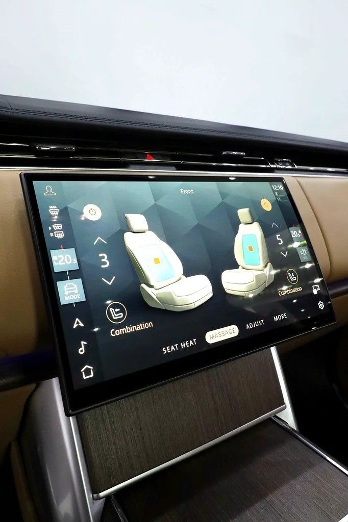 Подержанный Land Rover Range Rover P530 MHEV V, 4.4 л, 2025 в Дубае от Al Faris Motors Серый цвет. Other | AUTO.AE