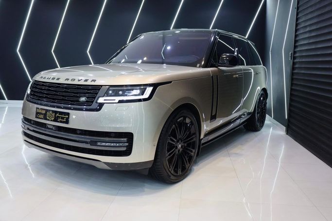 Used Land Rover Range Rover P530 MHEV V, 4.4 l, 2022 in Dubai by Sanam Cars, Golden color. GCC Specs | AUTO.AE