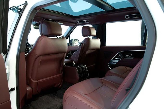 Used Land Rover Range Rover P530 MHEV V, 4.4 l, 2023 in Dubai by Exotic Cars, White color. Other | AUTO.AE