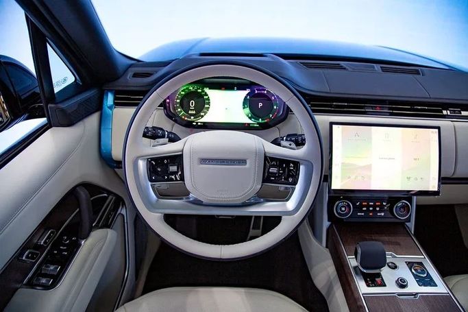 Used Land Rover Range Rover P530 MHEV V, 4.4 l, 2023 in Dubai by Exotic Cars, Grey color. Other | AUTO.AE