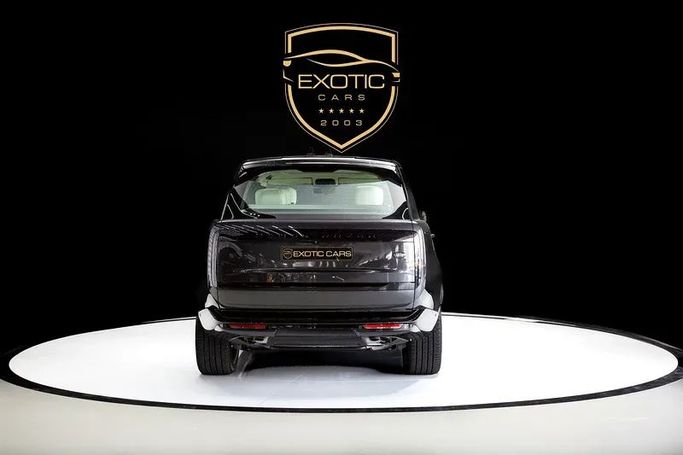Used Land Rover Range Rover P530 MHEV V, 4.4 l, 2023 in Dubai by Exotic Cars, Grey color. Other | AUTO.AE