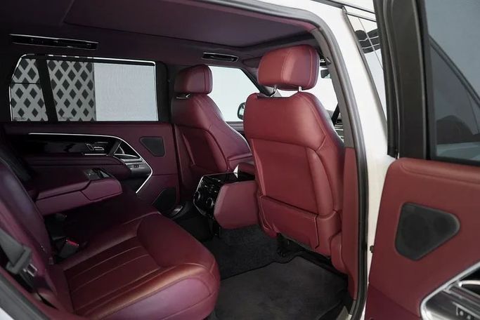 Used Land Rover Range Rover P530 MHEV V, 4.4 l, 2023 in Dubai by Exotic Cars, White color. GCC Specs | AUTO.AE