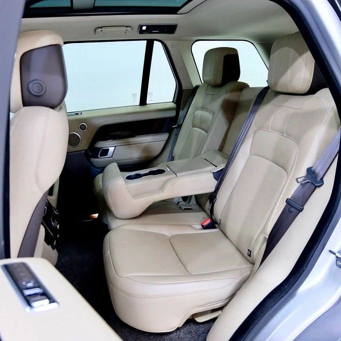 Used Land Rover Range Rover P380 IV Facelift, 3.0 l, 2020 in Dubai by Carzilla Motors, Golden color. GCC Specs | AUTO.AE