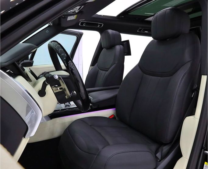 مستعملة Land Rover Range Rover P530 MHEV V, 4.4 l, 2024 في في دبي، اللون أسود. المواصفات الكندية | AUTO.AE