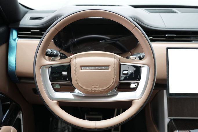 New Land Rover Range Rover P530 MHEV V, 4.4 l, 2024 in Dubai by Oscar Motors, Black color. GCC Specs | AUTO.AE