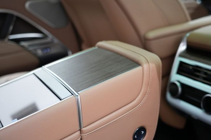 New Land Rover Range Rover P530 MHEV V, 4.4 l, 2024 in Dubai by Oscar Motors, Black color. GCC Specs | AUTO.AE