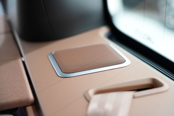 New Land Rover Range Rover P530 MHEV V, 4.4 l, 2024 in Dubai by Oscar Motors, Black color. GCC Specs | AUTO.AE