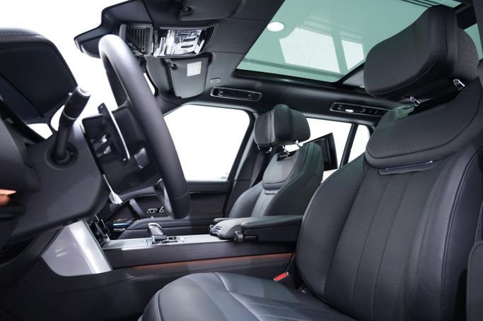 New Land Rover Range Rover P530 MHEV V, 4.4 l, 2023 in Dubai by Oscar Motors, Red color.  | AUTO.AE