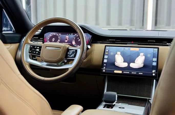 Used Land Rover Range Rover P530 MHEV V, 4.4 l, 2024 in Dubai by Zeus Motors, Grey color. GCC Specs | AUTO.AE