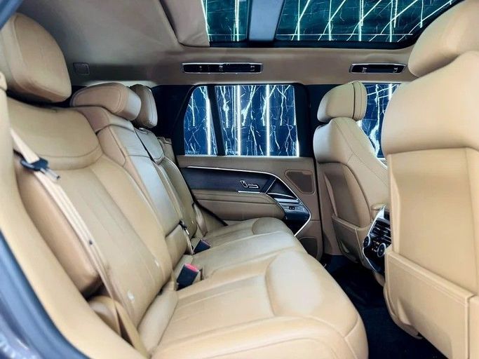 Used Land Rover Range Rover P530 MHEV V, 4.4 l, 2024 in Dubai by Zeus Motors, Grey color. GCC Specs | AUTO.AE