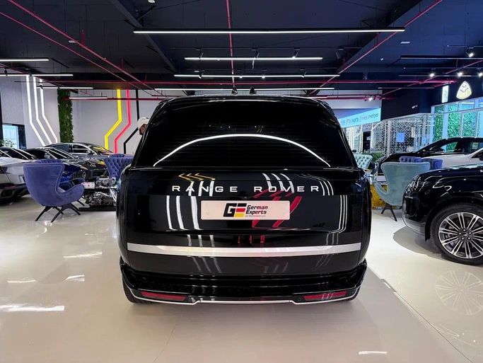 Used Land Rover Range Rover P530 MHEV V, 4.4 l, 2025 in Dubai by GE Motors, Black color. GCC Specs | AUTO.AE